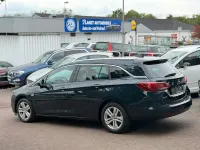 Gebraucht Opel Astra Dynamic 136 PS (100 kW) 2016 Grün Kombi