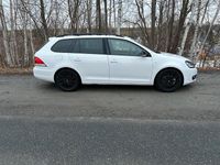 Gebraucht VW Golf VII 105 PS (77 kW) 2013 Weiß Kombi