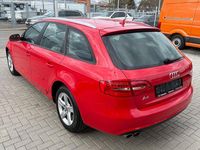 Gebraucht Audi A4 Attraction 150 PS (110 kW) 2013 Rot Kombi