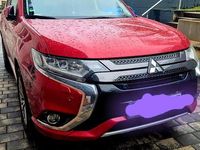 Second-hand Mitsubishi Outlander P-HEV 203 CP (149 kW) 2015 Roșu SUV