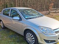 Gebraucht Opel Astra Catch Me 120 PS (88 kW) 2007 Silber Limousine