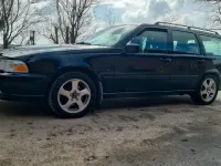 Używany Volvo V70 193 KM (141 kW) 1998 Czarny Kombi