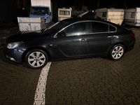 Gebraucht Opel Insignia 160 PS (117 kW) 2012 Schwarz Limousine