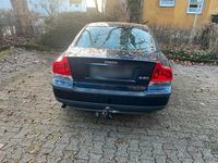 Second-hand Volvo S60 171 CP (125 kW) 2000 Negru Berlinǎ