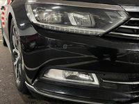 Gebraucht VW Passat Highline 150 PS (110 kW) 2015 Schwarz Kombi