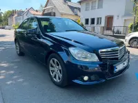 Gebraucht Mercedes C180 156 PS (114 kW) 2012 Blau Limousine