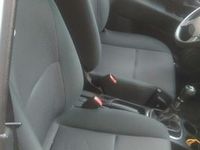 Gebraucht Mitsubishi Space Star 133 PS (97 kW) 2003 Silber Kombi