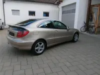 Gebraucht Mercedes C200 163 PS (119 kW) 2003 Gold Coupé