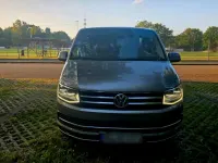 Gebraucht VW Caravelle Highline 204 PS (150 kW) 2017 Beige Van