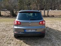 Gebraucht VW Tiguan 140 PS (102 kW) 2008 Grau SUV