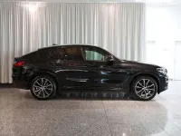 Gebraucht BMW X4 M Sport 190 PS (139 kW) 2019 Black sapphire metallic SUV
