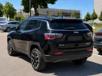 Gebraucht Jeep Compass Limited 170 PS (125 kW) 2018 Schwarz SUV