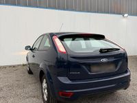 Gebraucht Ford Focus 90 PS (66 kW) 2011 Blau Limousine