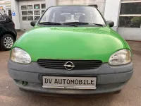 Gebraucht Opel Corsa 45 PS (33 kW) 1997 Grün Kleinwagen