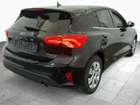 Usado Ford Focus Cool & Connect 160 CV (117 kW) 2021 Negro Berlina