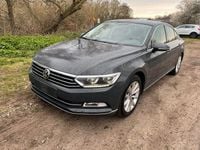 Second-hand VW Passat Highline 150 CP (110 kW) 2016 Gri Berlinǎ