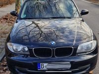 Gebraucht BMW 116 122 PS (89 kW) 2008 Schwarz Kleinwagen