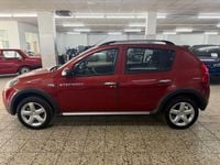 Gebraucht Dacia Sandero Stepway 87 PS (63 kW) 2010 Rot Limousine