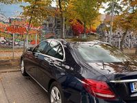 Gebraucht Mercedes E220 Avantgarde 194 PS (142 kW) 2017 Blau Limousine