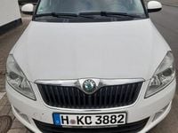 Gebraucht Skoda Roomster Noire 86 PS (63 kW) 2013 Weiß Van / Kleinbus