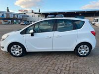 Gebraucht Opel Meriva 100 PS (73 kW) 2014 Weiß Van / Kleinbus