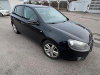 Gebraucht VW Golf VI 122 PS (89 kW) 2012 Schwarz Kleinwagen