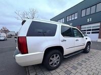 Second-hand Cadillac Escalade 409 CP (300 kW) 2006 Alb SUV