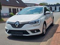 Gebraucht Renault Mégane IV LIMITED 116 PS (85 kW) 2019 Weiß Limousine