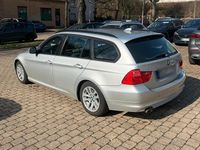 Gebraucht BMW 316 116 PS (85 kW) 2010 Silber Kombi