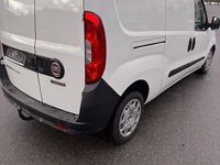 Gebraucht Fiat Doblò Lounge 95 PS (69 kW) 2018 Weiß Van / Kleinbus