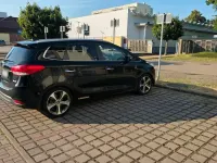 Gebraucht Kia Carens 136 PS (100 kW) 2015 Schwarz Van / Kleinbus