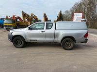 Gebraucht Toyota HiLux 150 PS (110 kW) 2017 Silber Pickup