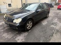 Gebraucht Mercedes C180 143 PS (105 kW) 2004 Schwarz Limousine