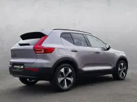 Nouă Volvo XC40 Plus 163 CP (119 kW) 2026 Argintiu SUV