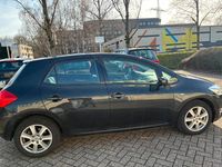 Gebraucht Toyota Auris 132 PS (97 kW) 2010 Schwarz Kleinwagen