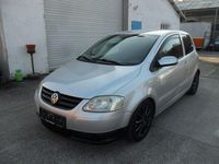 Gebraucht VW Fox Basis 54 PS (39 kW) 2005 Silber Kleinwagen