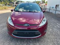 Gebraucht Ford Fiesta 60 PS (44 kW) 2012 Rot Kleinwagen