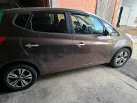 Gebraucht Kia Venga 90 PS (66 kW) 2015 Braun Kleinwagen
