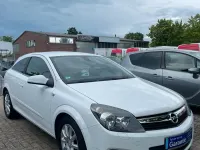 Gebraucht Opel Astra GTC 90 PS (66 kW) 2008 Weiß Coupé
