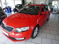 Gebraucht Skoda Octavia Ambition 110 PS (80 kW) 2015 Rot Kleinwagen