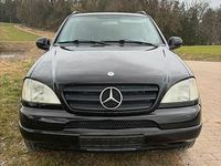Gebraucht Mercedes ML430 279 PS (205 kW) 2001 Schwarz SUV