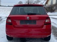 Gebraucht Skoda Fabia Joy 105 PS (77 kW) 2016 Rot Limousine