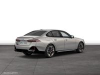 Gebraucht BMW 550e M Sport 489 PS (359 kW) 2025 Grau Limousine