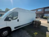Gebraucht Peugeot Boxer 101 PS (74 kW) 2011 Weiß Van