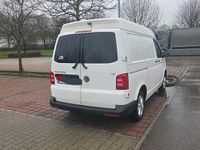 Second-hand VW Transporter 150 CP (110 kW) 2017 Alb Van