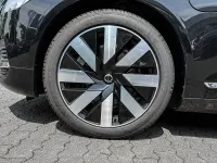Gebraucht Volvo V90 Core 398 PS (292 kW) 2025 Onyx black / metallic Kombi
