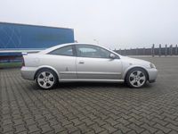 Gebraucht Opel Astra 146 PS (107 kW) 2003 Silber Coupé