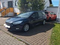 Gebraucht Ford Focus Trend 105 PS (77 kW) 2016 Blau Kombi