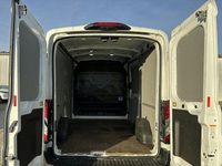 Gebraucht Ford Transit Trend 105 PS (77 kW) 2022 Weiß Limousine