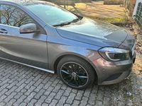 Gebraucht Mercedes A200 136 PS (100 kW) 2015 Grau Limousine